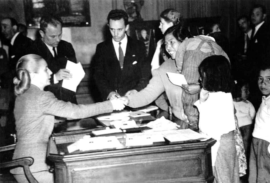 an analysis of mi mensaje by eva peron Eva peron un ensayo narrativo porque el ensayista estructura su mensaje como una historia. an analysis of mi mensaje by eva peron Eva peron un ensayo narrativo porque el ensayista estructura su mensaje como una historia.