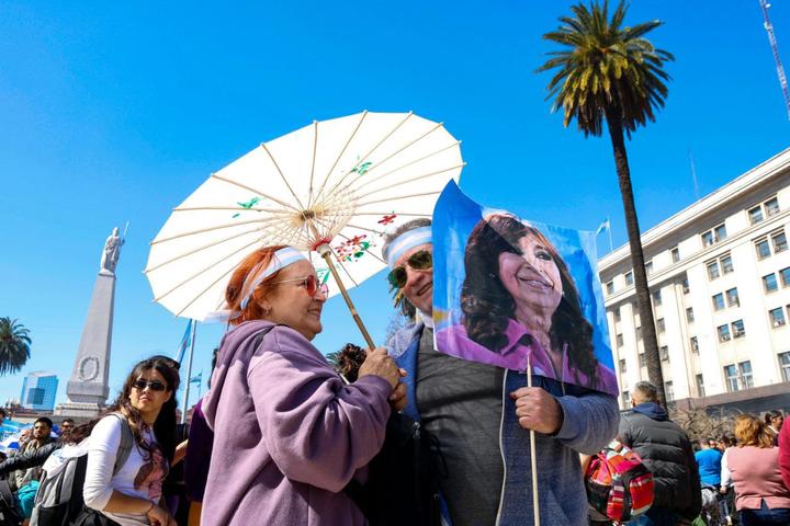 Marcha en defensa de Cristina y la democracia