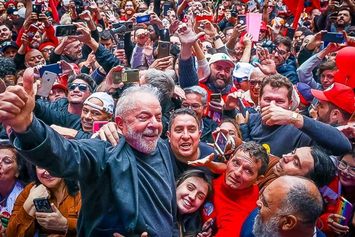 Lula entre la gente