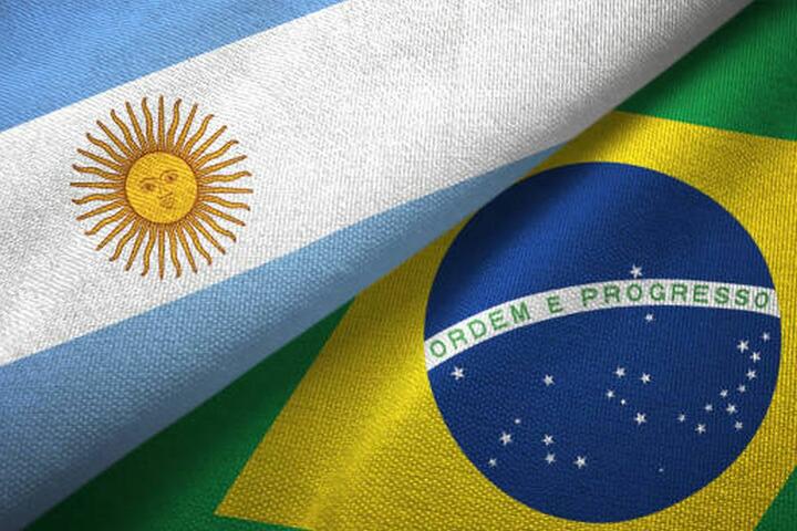 Banderas Argentina y Brasil