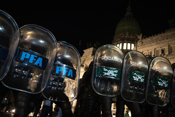 Policía_Seguridad_Represion_LeyÓmnibus_ María Bessone