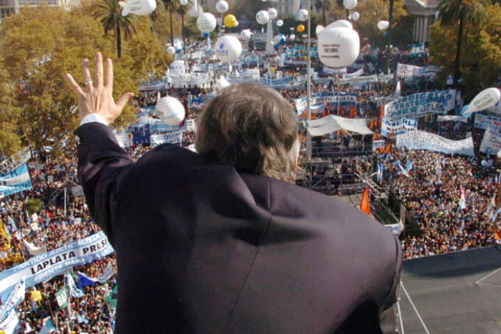 Néstor 25 de Mayo