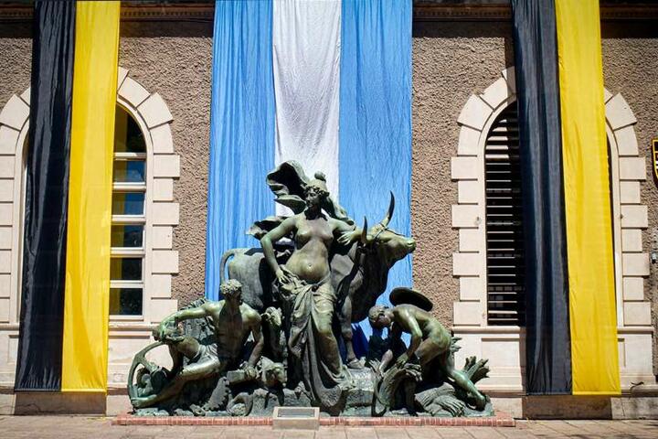 grupo escultórico La Republica Argentina 