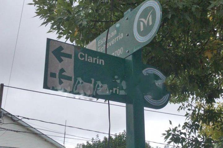 Merlo quiere sacar a Clarín de una calle