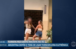 Agostina Páez racista