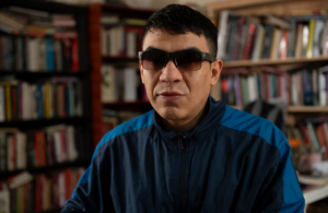 César González