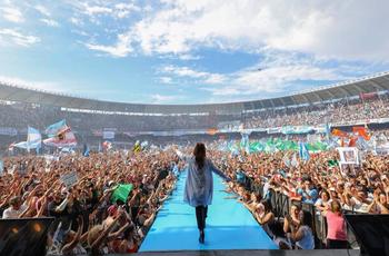 CFK en La Plata, día de la militancia