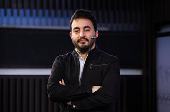 Joe Cornejo en Extra_Juli Ortiz