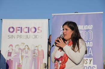 Claudia Lázzaro