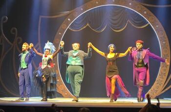 the opera locos