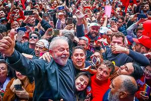 Lula entre la gente