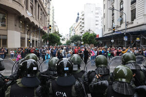 Represión a los jubilados e hinchas, barras_Noelia Guevara_12.03.2025