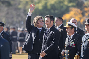 Javier Milei_Díadelabandera_Defensa_Ejercito_María Bessone_011